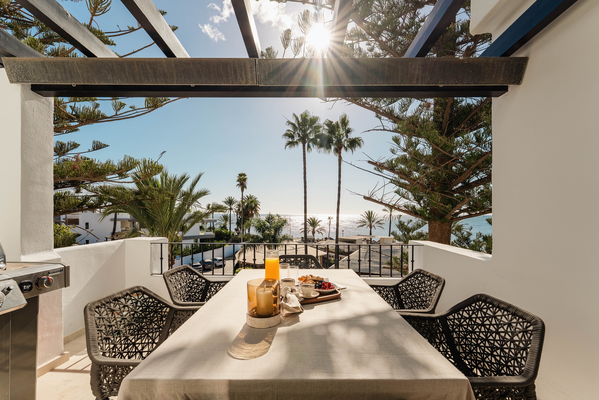 Penthouse Horizon 01.jpg